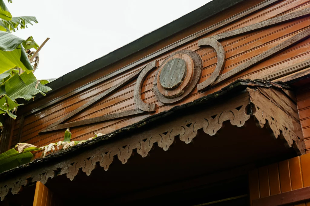 Détail d'architecture d'une maison créole de La Réunion.